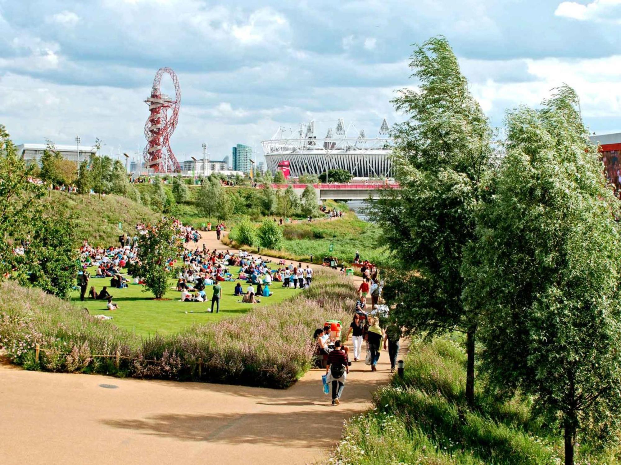 Large Home For Contractors & Families - Garden & Amenities London Luaran gambar