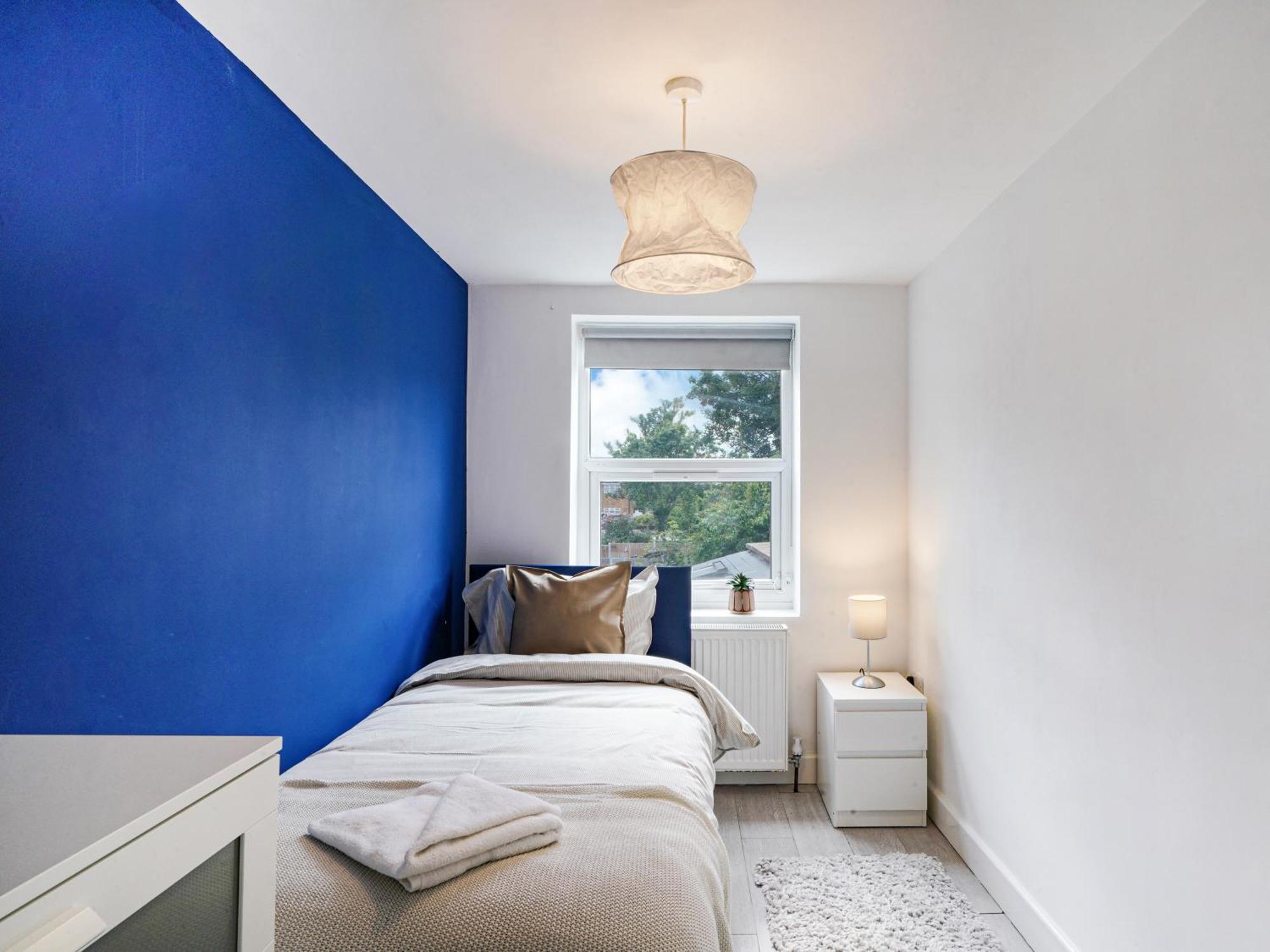 Large Home For Contractors & Families - Garden & Amenities London Luaran gambar